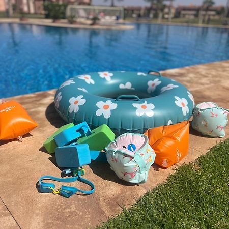 Mini-Villa Situee Dans Une Residence Prestigia A Marrakech, Avec Une Vue Sur La Piscine Et Le Golf Une Securite 24H Sur 24 Et Une Proximite Ideale De L Aeroport 5 Minutes C Est Une Offre Parfaite Pour Des Vacances Marrakesh Eksteriør bilde