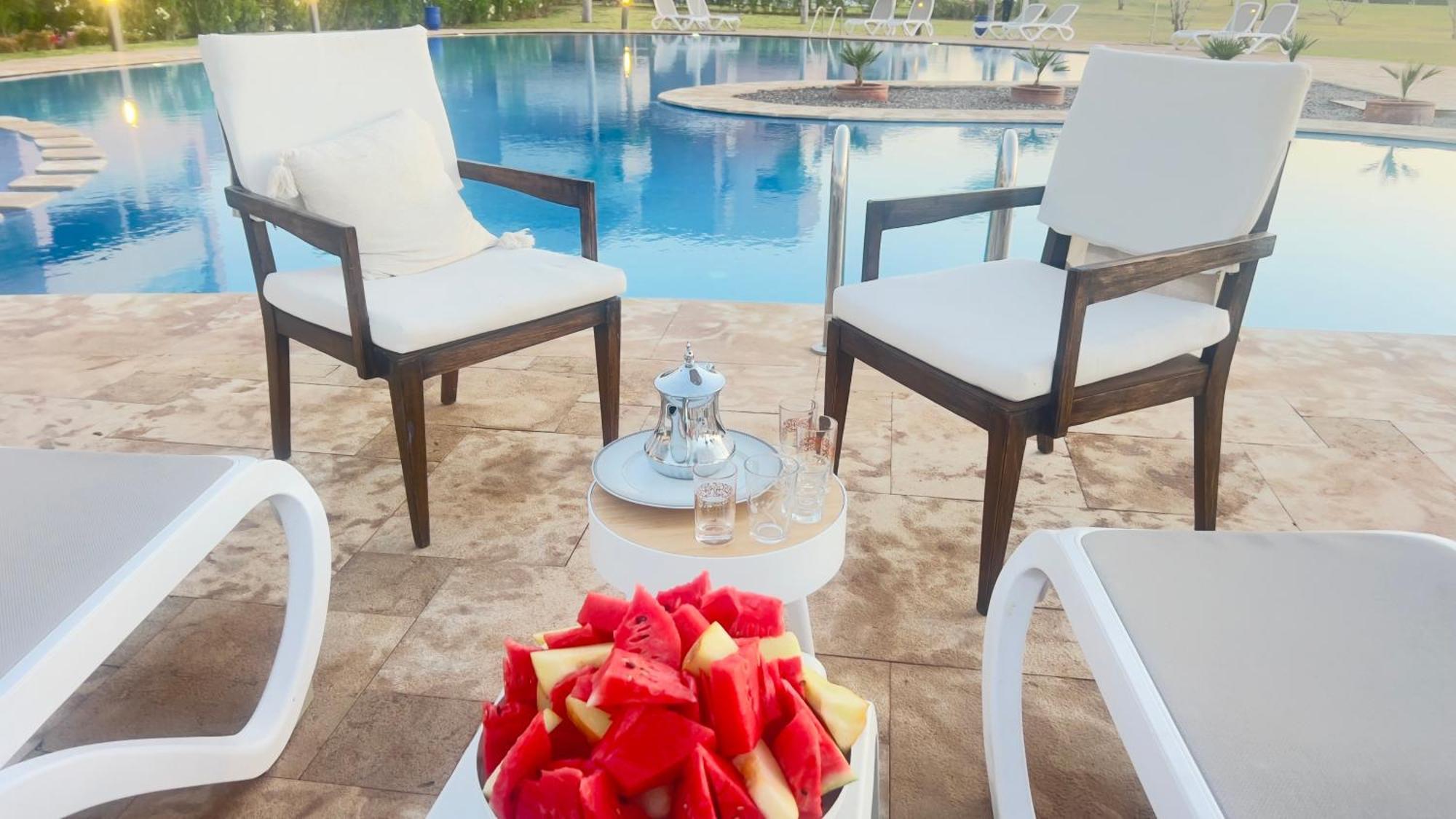 Mini-Villa Situee Dans Une Residence Prestigia A Marrakech, Avec Une Vue Sur La Piscine Et Le Golf Une Securite 24H Sur 24 Et Une Proximite Ideale De L Aeroport 5 Minutes C Est Une Offre Parfaite Pour Des Vacances Marrakesh Eksteriør bilde