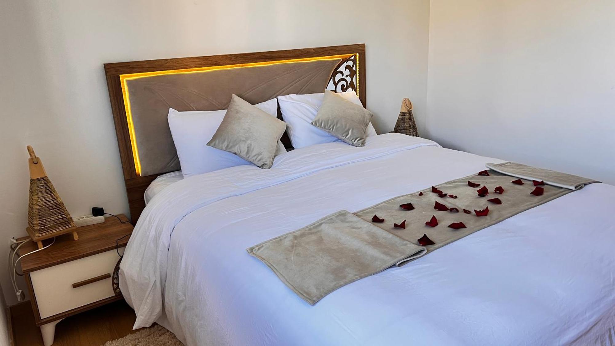 Mini-Villa Situee Dans Une Residence Prestigia A Marrakech, Avec Une Vue Sur La Piscine Et Le Golf Une Securite 24H Sur 24 Et Une Proximite Ideale De L Aeroport 5 Minutes C Est Une Offre Parfaite Pour Des Vacances Marrakesh Eksteriør bilde